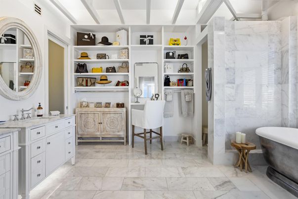 Bathroom, Free Standing Baths, Interior, Marble, Marble Walls