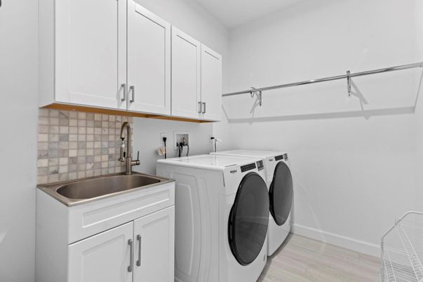 Interior, Washer, Wood Texture Flooring