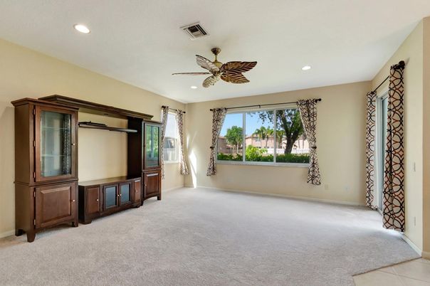 Empty room, Interior, Recessed Lighting