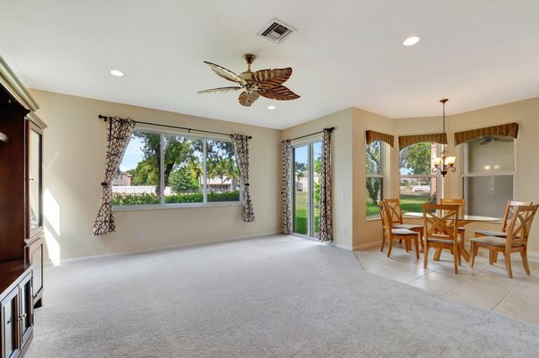 Dining room, Interior, Pendant Lights, Recessed Lighting