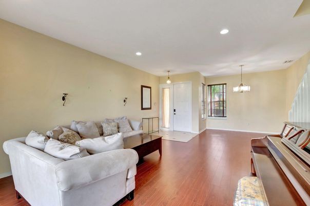 Interior, Living room, Pendant Lights, Recessed Lighting, Wood Texture Flooring
