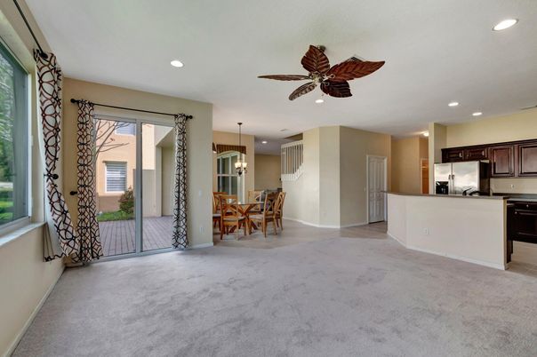 Chandelier, Dining room, Interior, Kitchen, Pendant Lights, Recessed Lighting, Stainless Steel Appliances