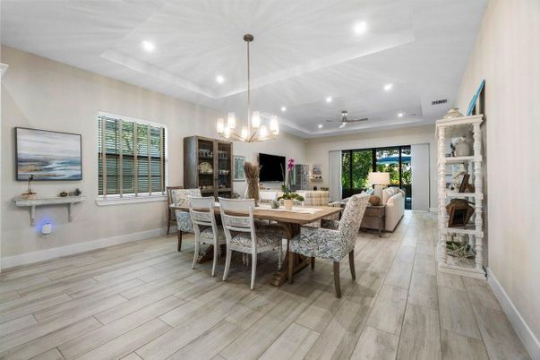 Dining room, Interior, Living room, Pendant Lights, Recessed Lighting, Wood Texture Flooring
