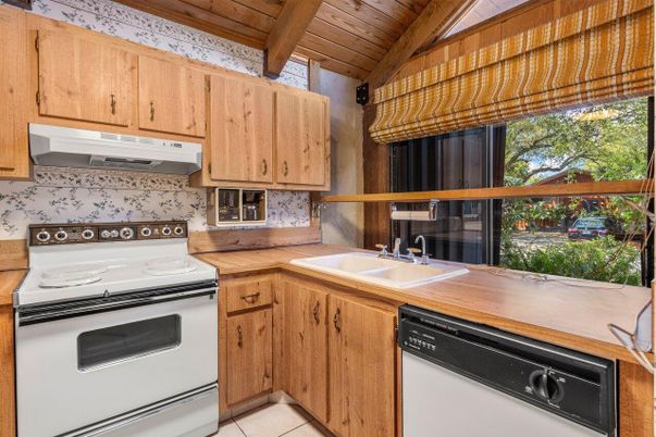 Interior, Kitchen, Wooden Beams, Wooden Ceilings