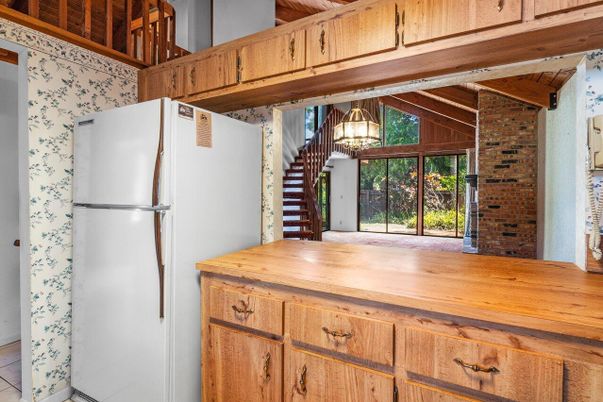 Interior, Kitchen, Pendant Lights, Stone Walls