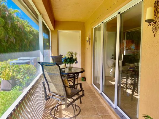 Exterior, Interior, Sun Room