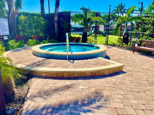 Exterior, Playground, Pool