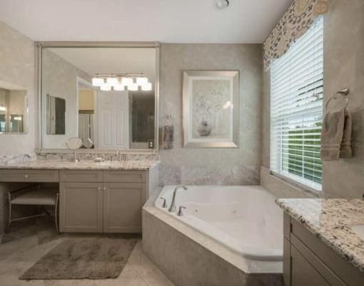 Bathroom, Dual Sink Vanities, Interior