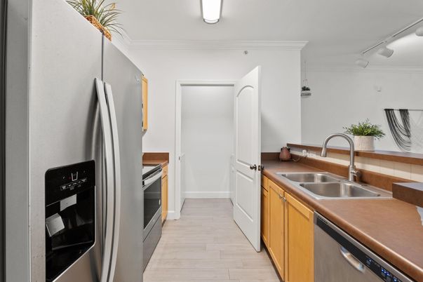 Interior, Kitchen, Stainless Steel Appliances, Wood Texture Flooring