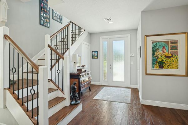 Interior, Recessed Lighting, Wood Texture Flooring