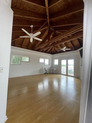 Empty room, Interior, Wooden Beams, Wooden Ceilings, Wood Texture Flooring