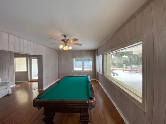Billiard Table, Game Room, Interior, Wood Texture Flooring