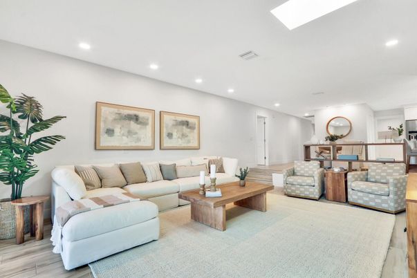 Dining room, Interior, Living room, Recessed Lighting, Wood Texture Flooring