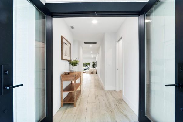 Interior, Recessed Lighting, Wood Texture Flooring