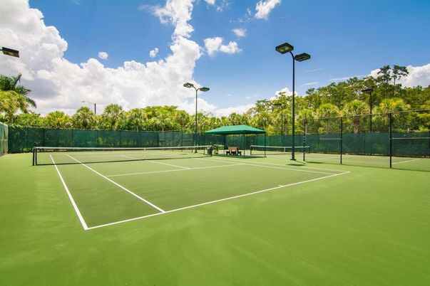 Exterior, Tennis Courts