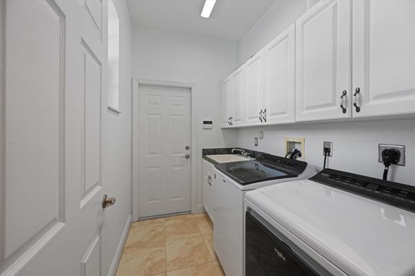 Interior, Washer