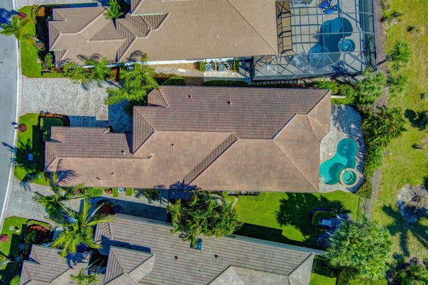 Exterior, Drone