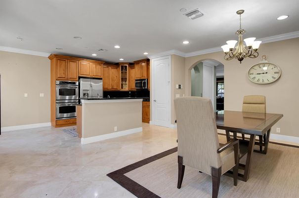 Chandelier, Dining room, Interior, Kitchen, Recessed Lighting, Stainless Steel Appliances