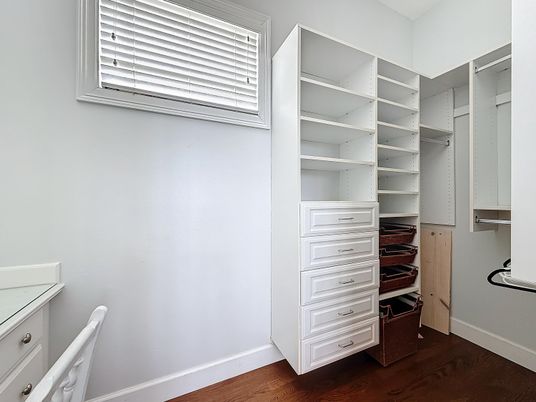 Interior, Walk-in Closets, Wood Texture Flooring