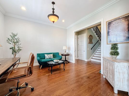 Home Office, Interior, Recessed Lighting, Wood Texture Flooring