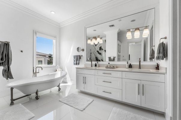 Bathroom, Dual Sink Vanities, Free Standing Baths, Interior, Recessed Lighting