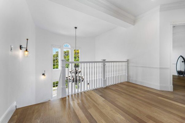 Interior, Pendant Lights, Recessed Lighting, Wood Texture Flooring