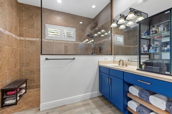 Bathroom, Interior, Recessed Lighting, Wood Texture Flooring