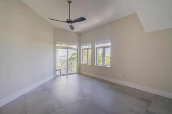 Bathroom, Free Standing Baths, Interior
