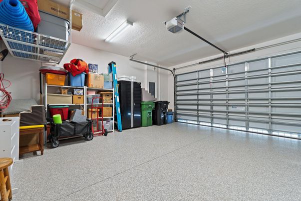 Garage, Interior