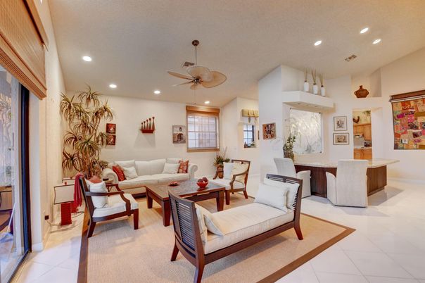 Dining room, Interior, Living room, Recessed Lighting