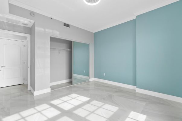 Empty room, Interior, Washer