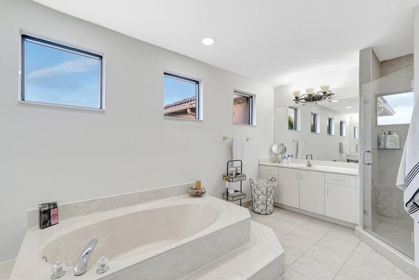 Bathroom, Dual Sink Vanities, Interior, Recessed Lighting