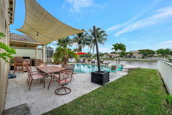 Exterior, Lake, Pool