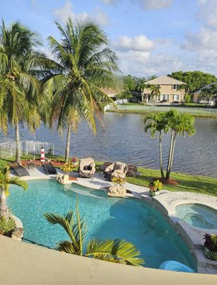 Exterior, Lake, Pool