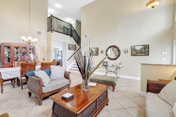 Chandelier, Dining room, Interior, Living room, Pendant Lights, Recessed Lighting