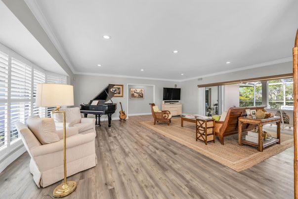 Interior, Living room, Piano, Recessed Lighting, Wood Texture Flooring