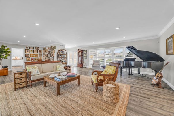 Interior, Living room, Piano, Recessed Lighting, Wood Texture Flooring