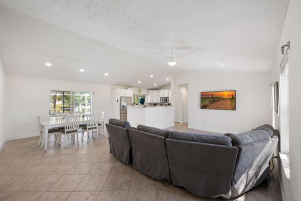 Dining room, Interior, Kitchen, Living room, Recessed Lighting
