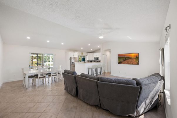 Dining room, Interior, Kitchen, Living room, Recessed Lighting