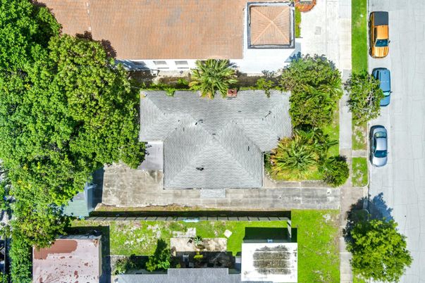 Exterior, Drone