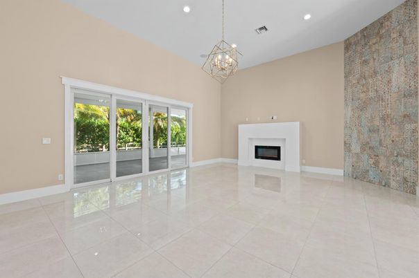 Empty room, Fireplace, Interior, Pendant Lights, Recessed Lighting