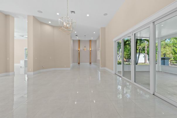 Empty room, Interior, Pendant Lights, Recessed Lighting