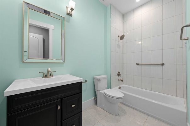 Bathroom, Interior, Recessed Lighting