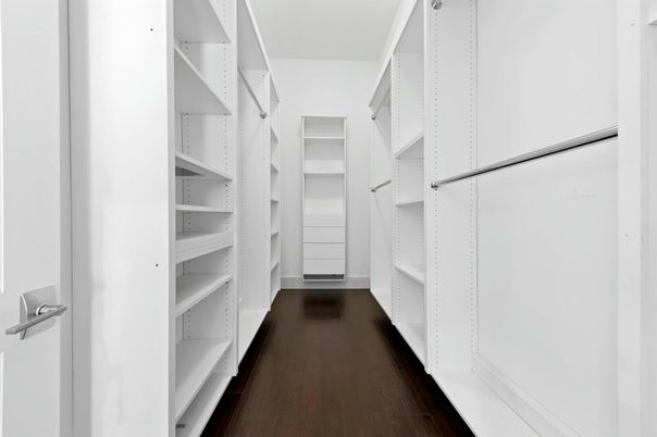Interior, Walk-in Closets, Wood Texture Flooring
