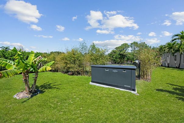 Backyard, Exterior, Hot Tub