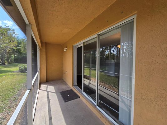 Exterior, Interior, Sun Room