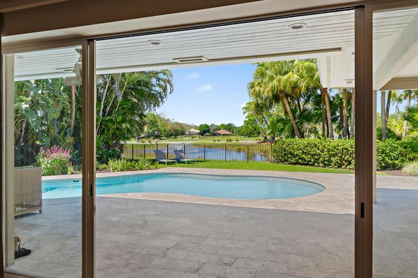 Exterior, Pool, Water