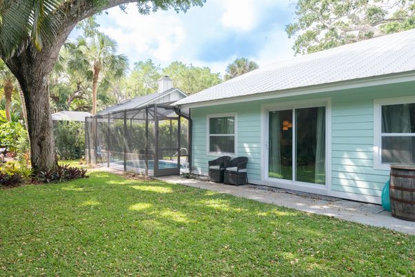Backyard, Exterior
