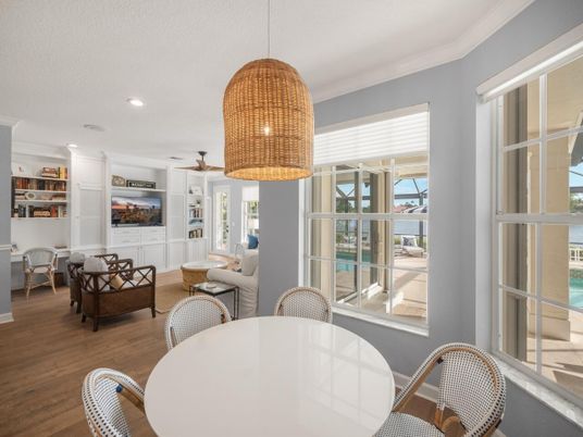 Dining room, Interior, Living room, Pendant Lights, Recessed Lighting, Wood Texture Flooring
