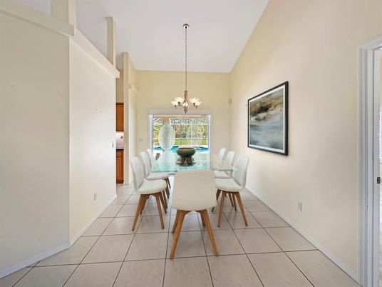 Chandelier, Dining room, Interior